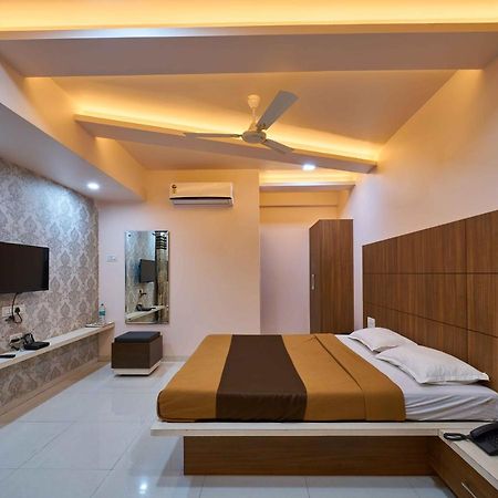 Hotel Ramkrishna Inn Kolhapur Esterno foto
