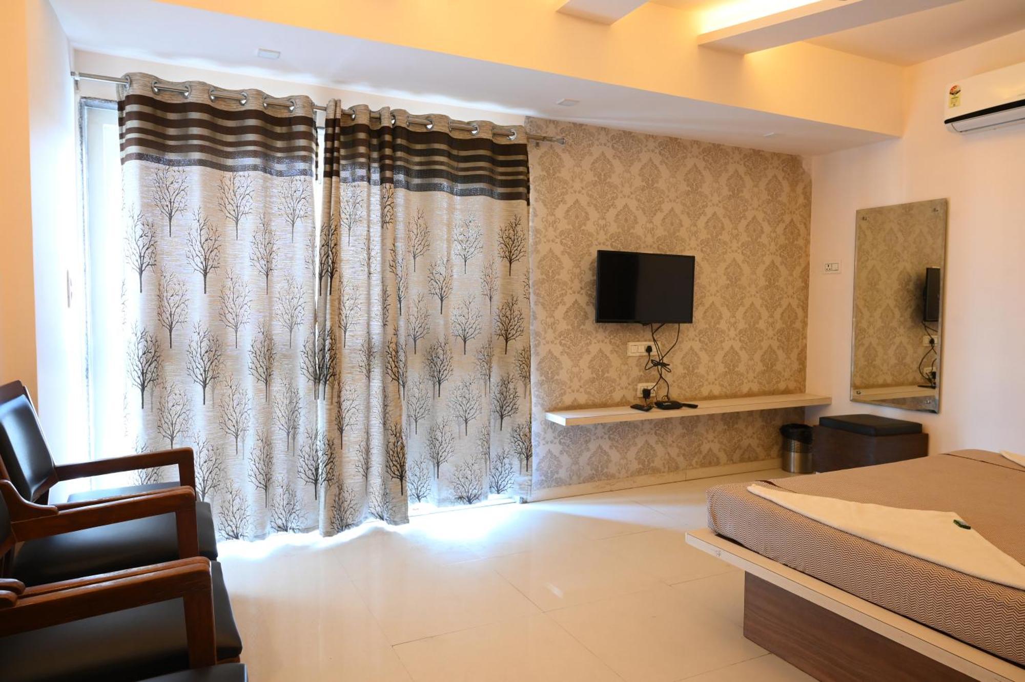 Hotel Ramkrishna Inn Kolhapur Esterno foto
