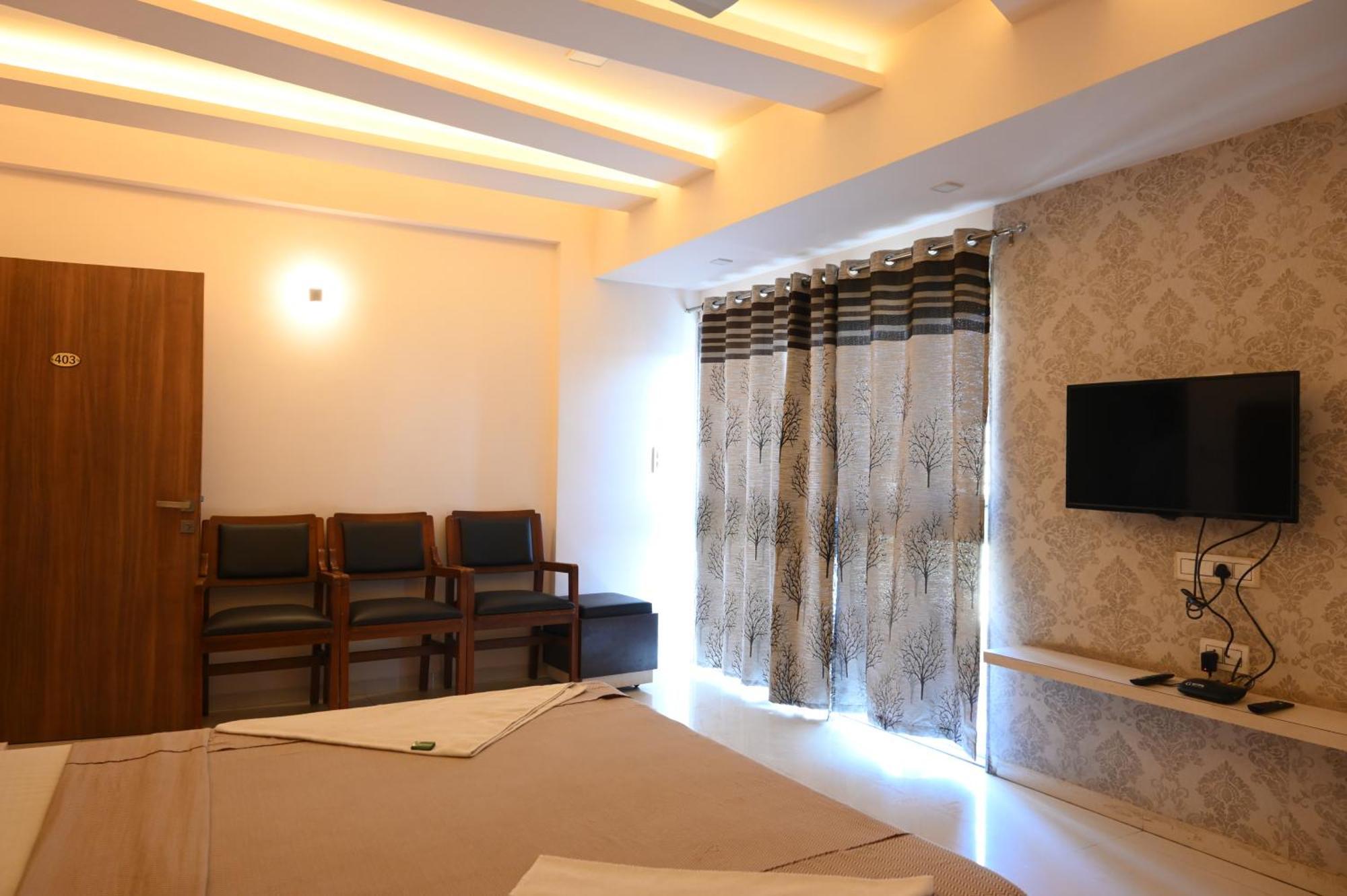 Hotel Ramkrishna Inn Kolhapur Esterno foto