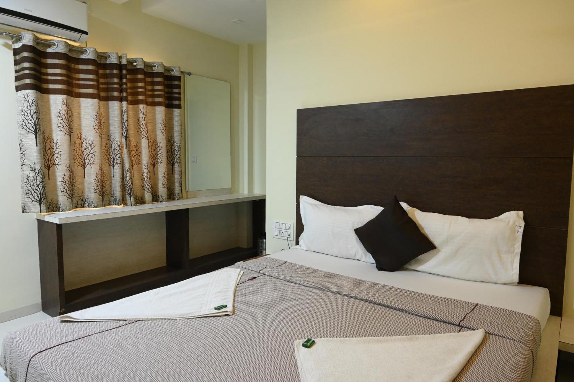 Hotel Ramkrishna Inn Kolhapur Esterno foto