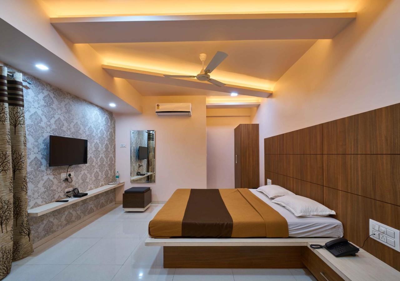 Hotel Ramkrishna Inn Kolhapur Esterno foto